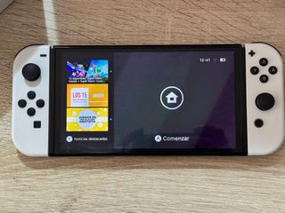Nintendo Switch OLED + Pokémon