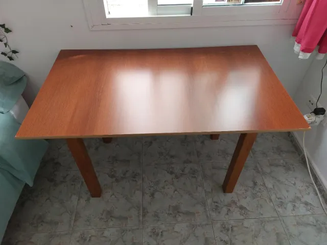 Mesa camilla tela floral marrón