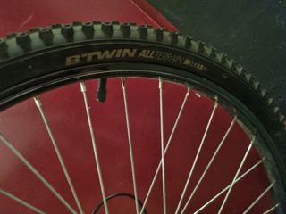 Bicicleta BTWIN blanca