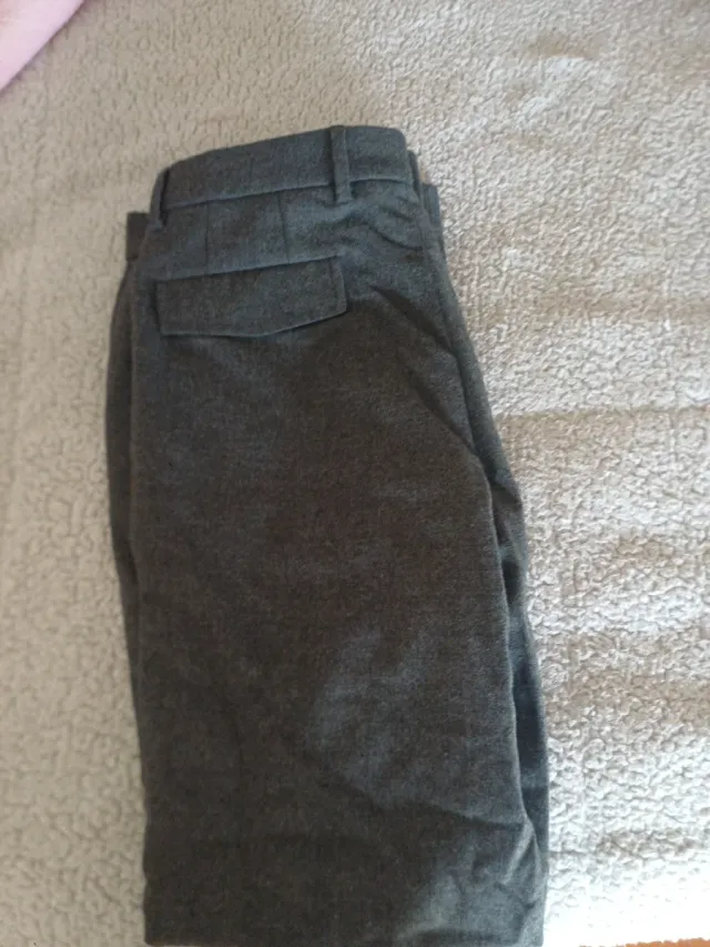 Pantalón lana H&M Talla 48 Gris