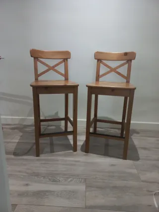 Taburetes altos madera IKEA (2 unidades)