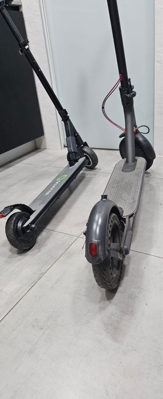 2 Patinetes Eléctricos Padres e Hijos