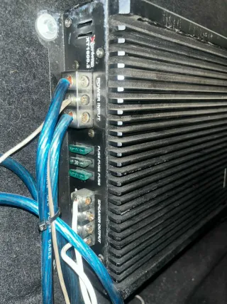 Equipo de sonido para coche