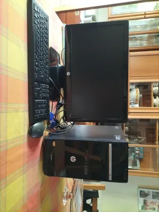 Ordenador de sobremesa HP Pavilion Negro