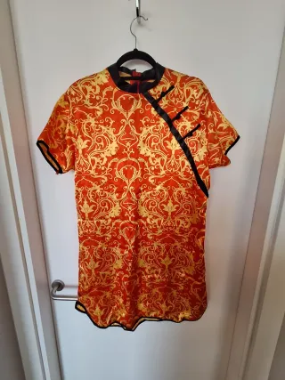 Disfraz oriental con sombrero 