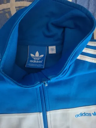 Chaqueta Adidas Azul y Blanca