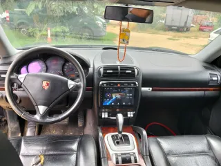 Porsche Cayenne 2004