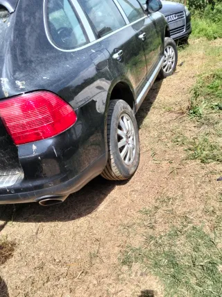Porsche Cayenne 2004