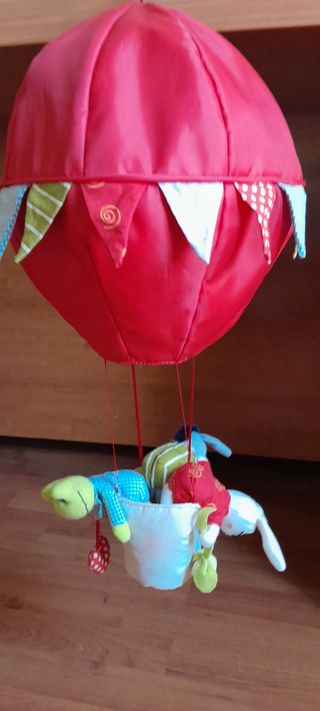 Móvil Globo Aerostático+ pegatinas+2 peluches