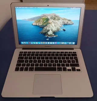 MacBook Air 13 2012 i7
LEER BIEN EL ANUNCIO 