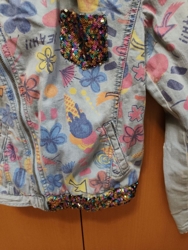 Chaqueta Desigual Flores Talla 12 Años