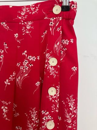 Falda Zara Estampada Flores Roja