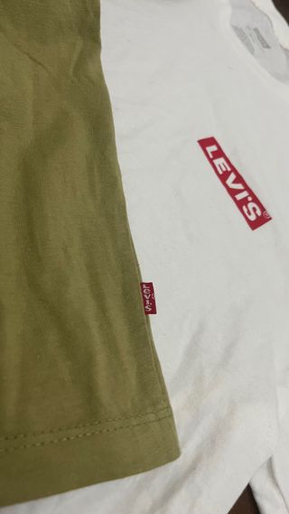 2 Camisetas Levis Básicas Verde y Blanca