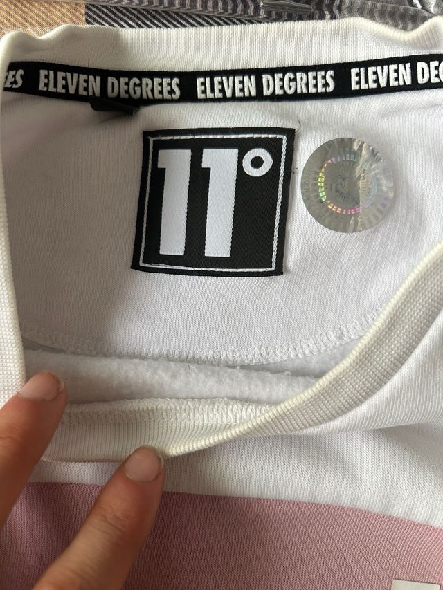Sudadera Eleven Degrees rosa y blanca