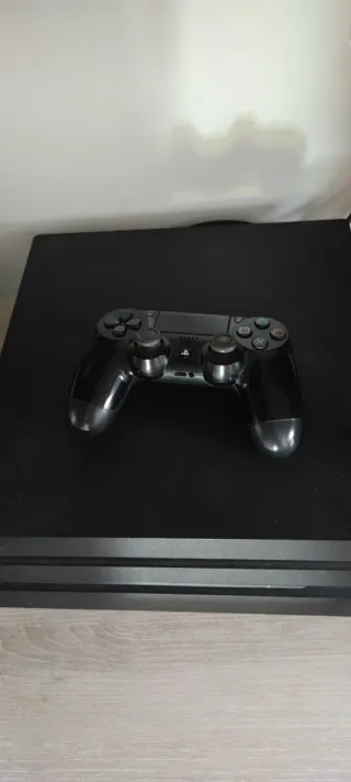 PS4 Pro con VR y cámara. Versión 12.0.