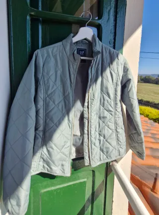 Cazadora acolchada GAP niño/a Talla 12-13 (XL)