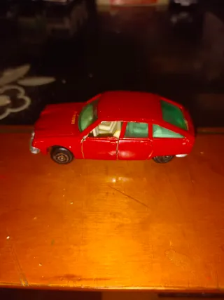 Coche miniatura Guisval rojo