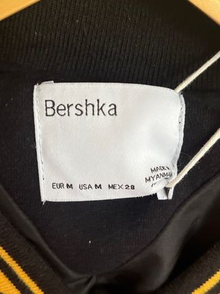 Chaqueta Bomber Bershka Negra y Amarilla, UNISEX 