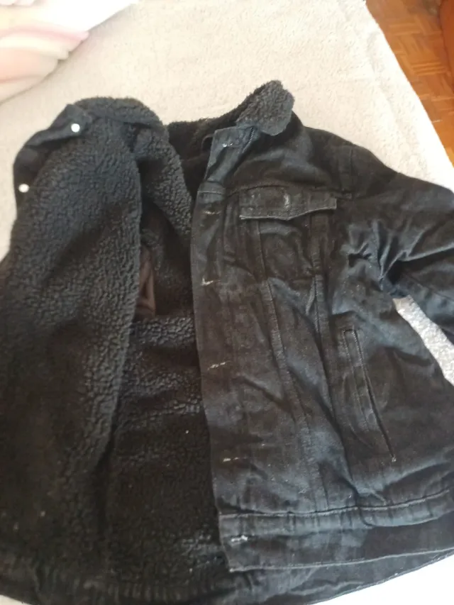 Chaqueta vaquera forrada Primark negra