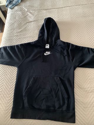 Sudadera Nike Negra con Capucha