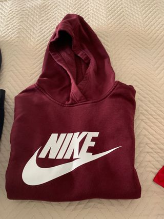 Sudadera Nike Negra con Capucha