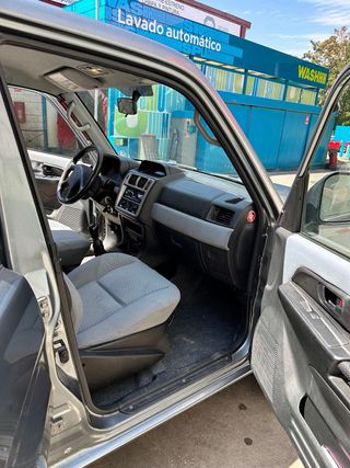 Mitsubishi Montero 2002 io pinin 4x4 sin reductora