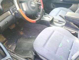 Centralita motor uce audi 8d1907401 a4 2.5 1828142