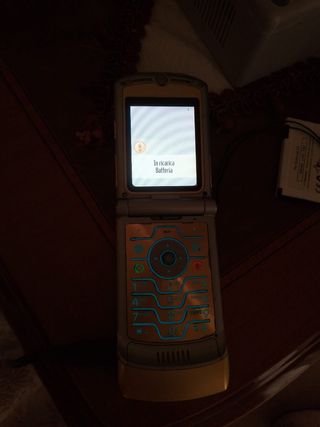 Motorola V3x Dolce & Gabbana Oro