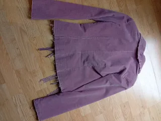 Traje chaqueta y falda rosa