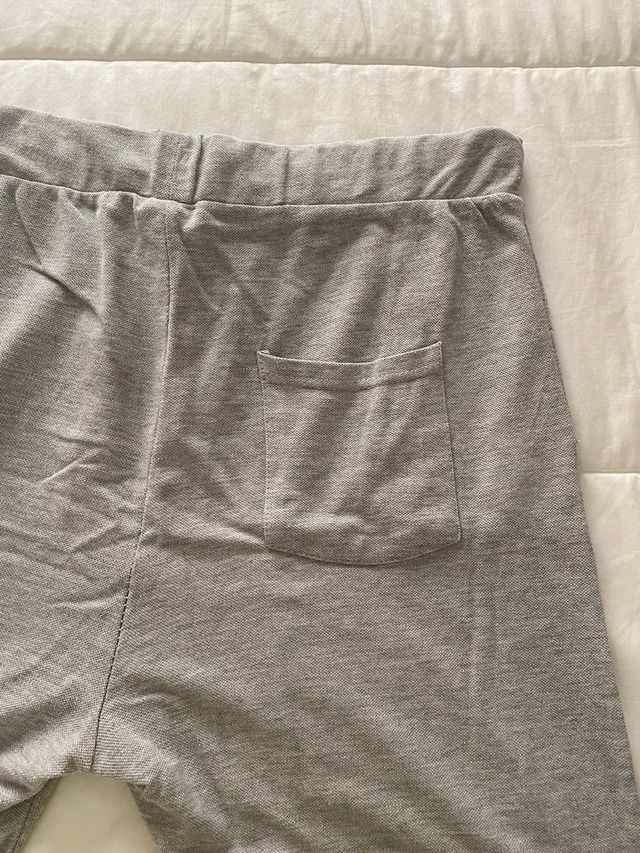 Pantalón corto deportivo