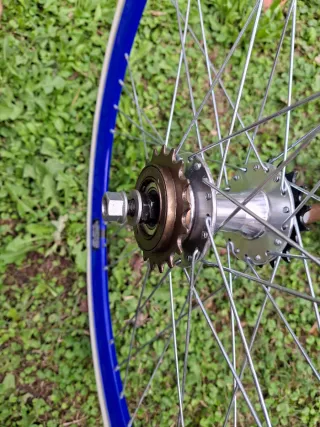 NUEVA FIXIE  trasera carretera