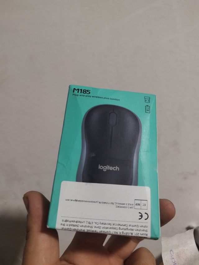 Ratón Logitech Inalámbrico Negro y Rojo