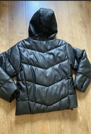 Pull&Bear Abrigo Negro con Capucha