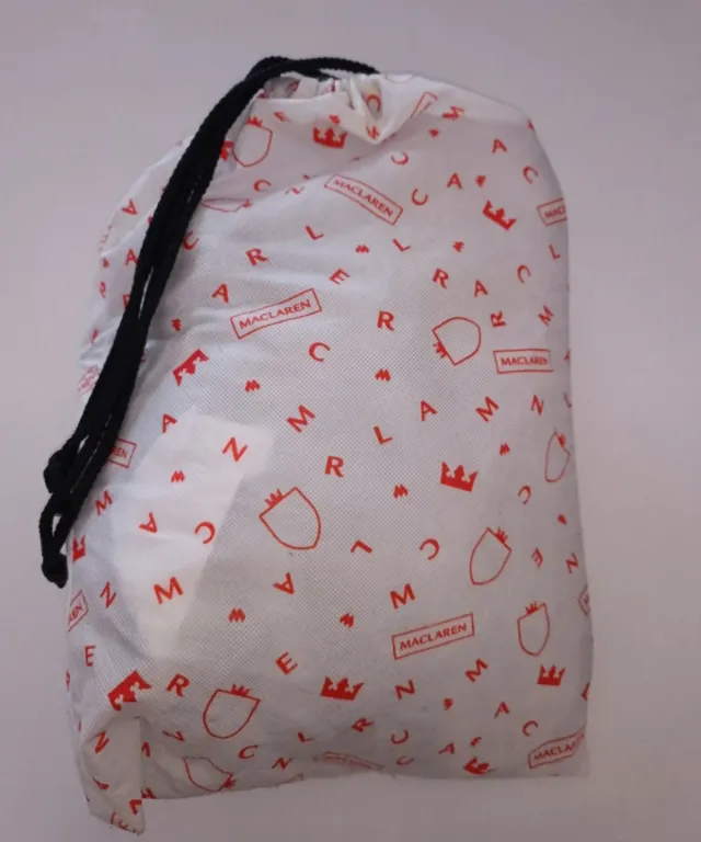 Funda impermeable para carrito de bebé MACLAREN