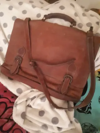 Cartera o bolso  de piel marrón Antiguo.