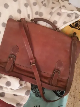 Cartera o bolso  de piel marrón Antiguo.