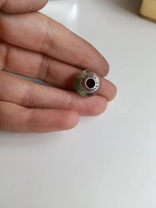 Cuenta Pandora Verde Rayas