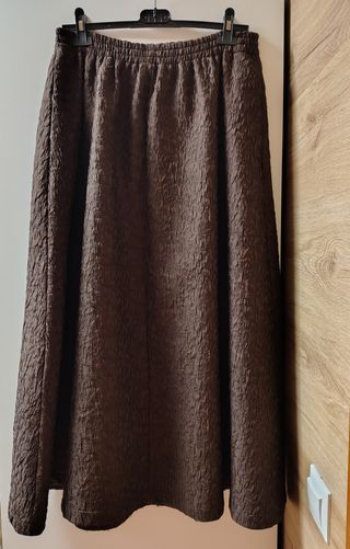 Falda midi marrón chocolate Zara Talla L 