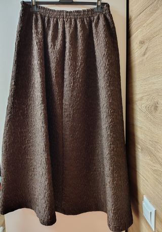 Falda midi marrón chocolate Zara Talla L 