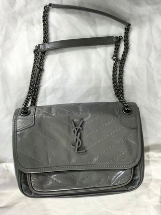 Bolso Saint Laurent Niki Gris