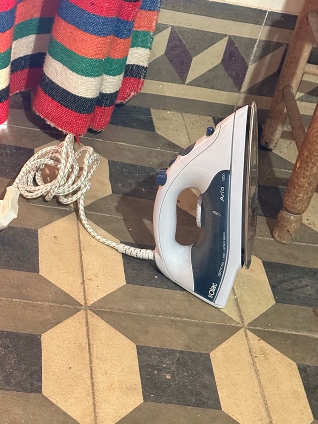 Plancha de vapor Solac Aria 1500W