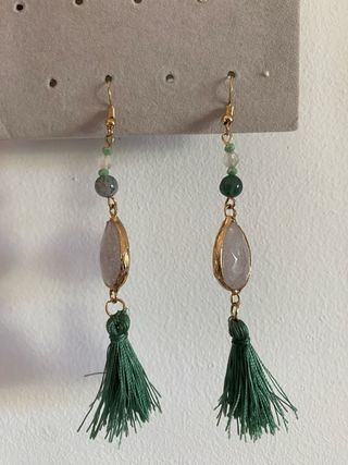 Pendientes Stradivarius con abalorios