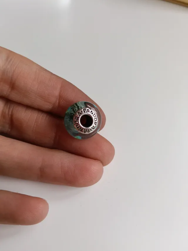 Cuenta Pandora Cristal Azul Lunares