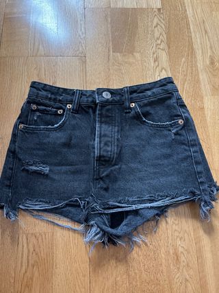 Shorts vaqueros negros Zara