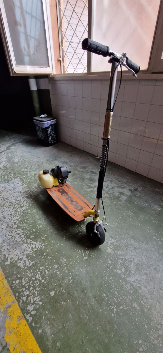 Patinete a motor de gasolina GOPED