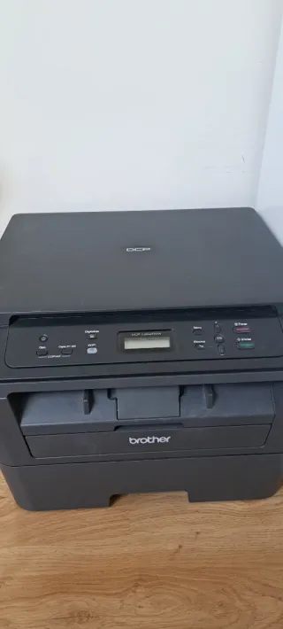 Impresora 3 en 1 Brother DCP L 2520DW Monocromo