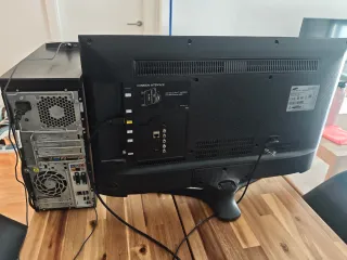 Ordenador HP, Monitor Samsung y Ratón Logitech