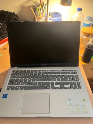 ASUS F515EA-EJ1858W Intel core i7-1165G7/8GB/512GB