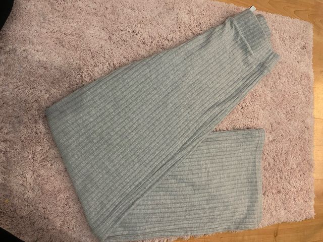 Pantalón recto Stradivarius 