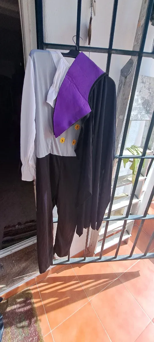 Disfraz Vampiro Completo. Talla 8/9 an̈os